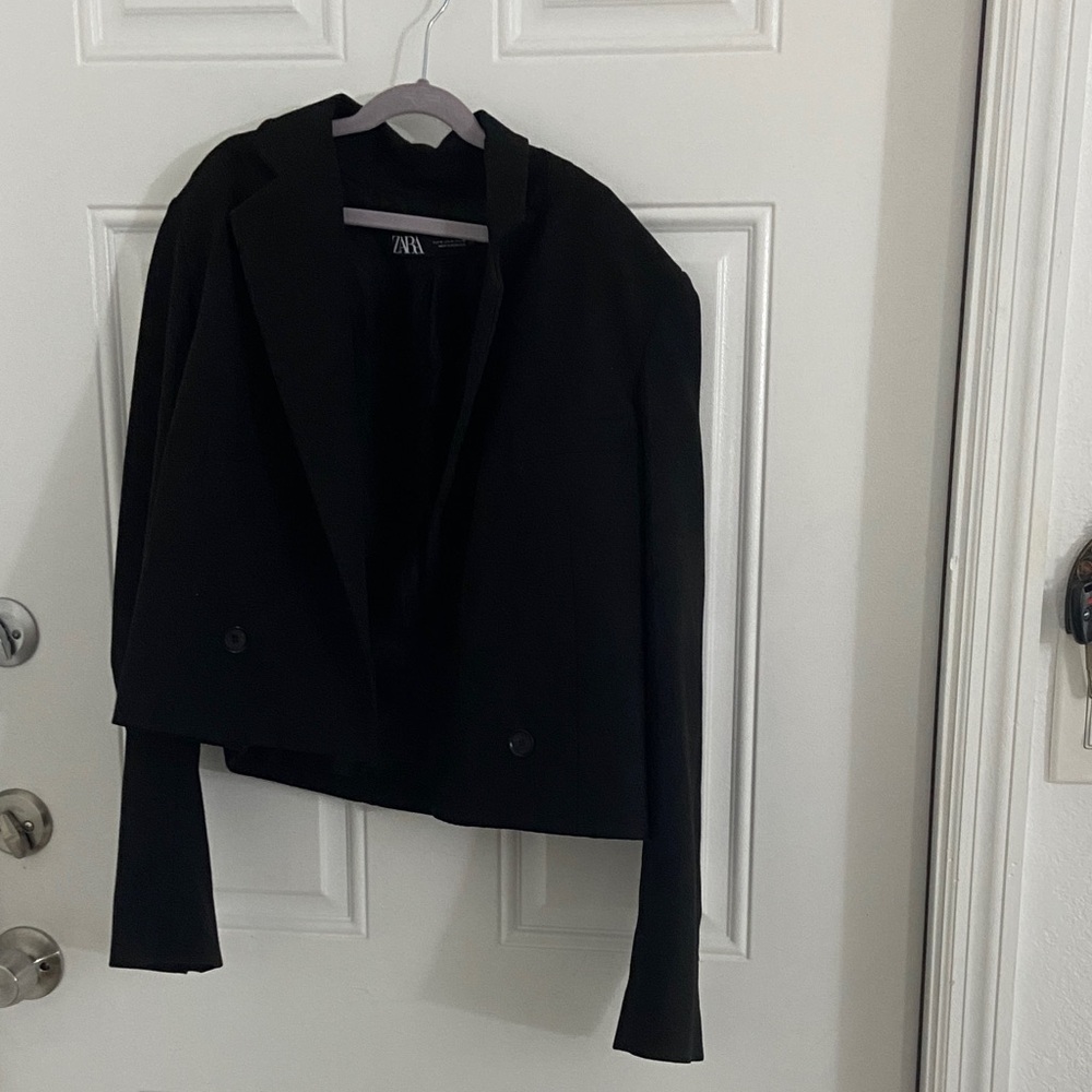 Zara Women's Elegant Black cropped Suit Jacket